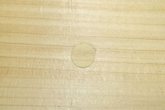 Tapón adhesivo MTAP para ocultar tornillos en madera