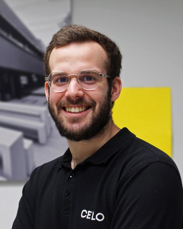 Arnau Russell