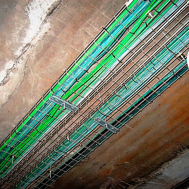 Aplicación del perfil 2000PB en montaje de bandejas y sistemas de cableado en instalaciones técnicas