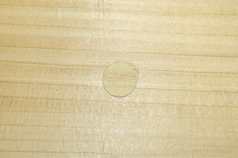 Tapón adhesivo MTAP para ocultar tornillos en madera