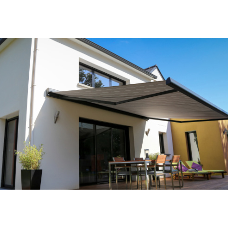 Imagen de aplicación del sistema de montaje con separación ResiTHERM: Fijación de un toldo de terraza en un ladrillo perforado con aislamiento