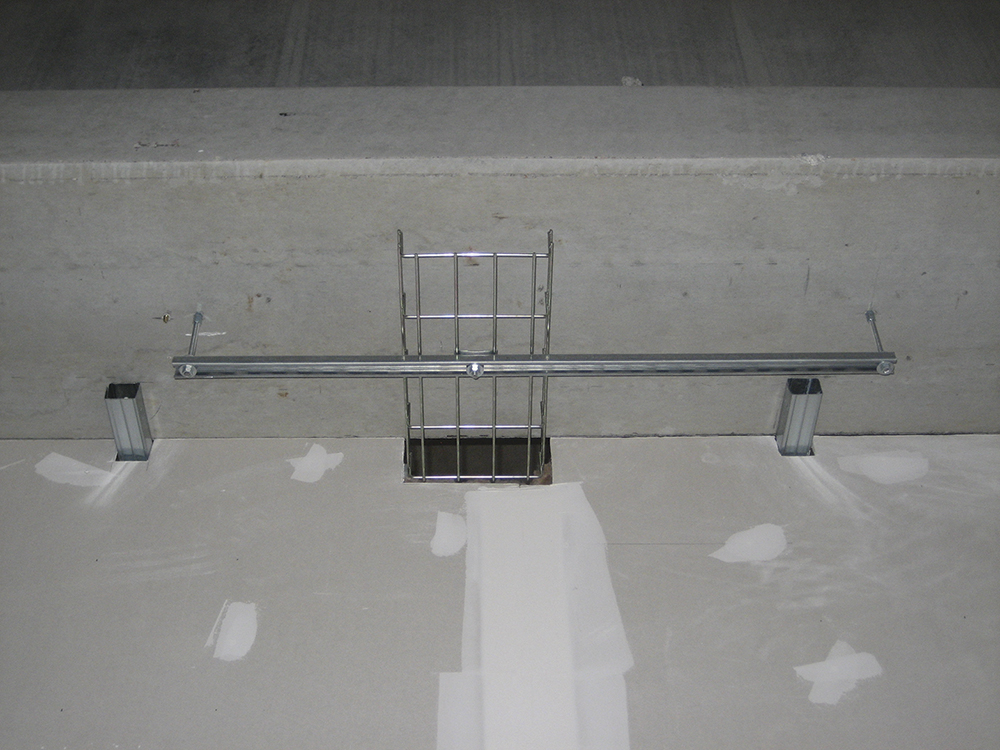 Aplicación del perfil 30x13 en montaje de sistemas de cableado sobre pared
