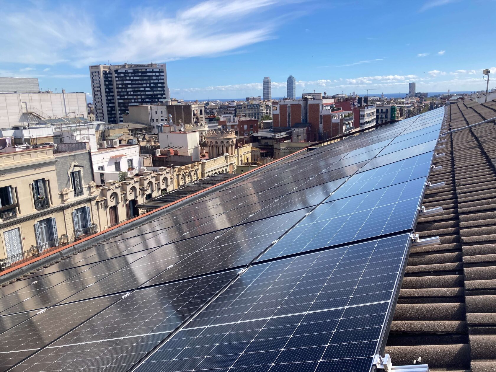 estructura placas solares teja de barcelona